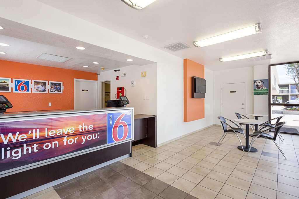 Motel 6-North Palm Springs, CA - North Interior foto