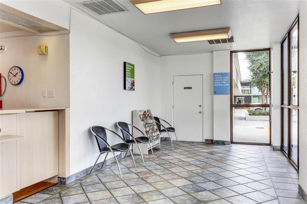 Motel 6-North Palm Springs, CA - North Interior foto